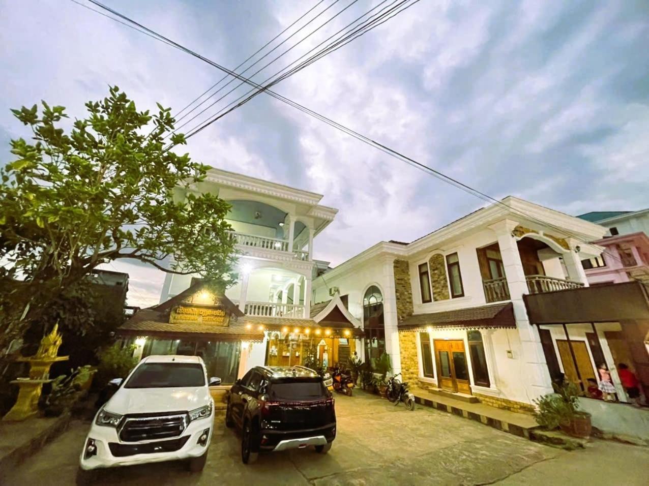 Walking Street Villa Vang Vieng Esterno foto