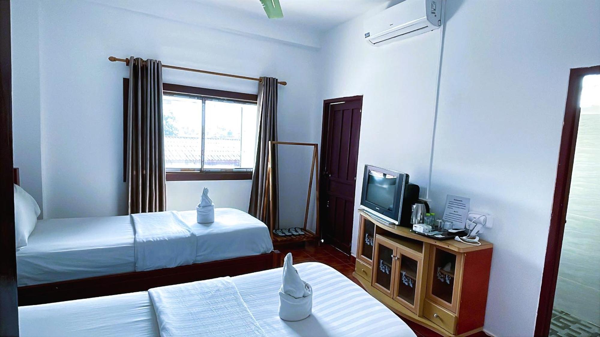 Walking Street Villa Vang Vieng Esterno foto