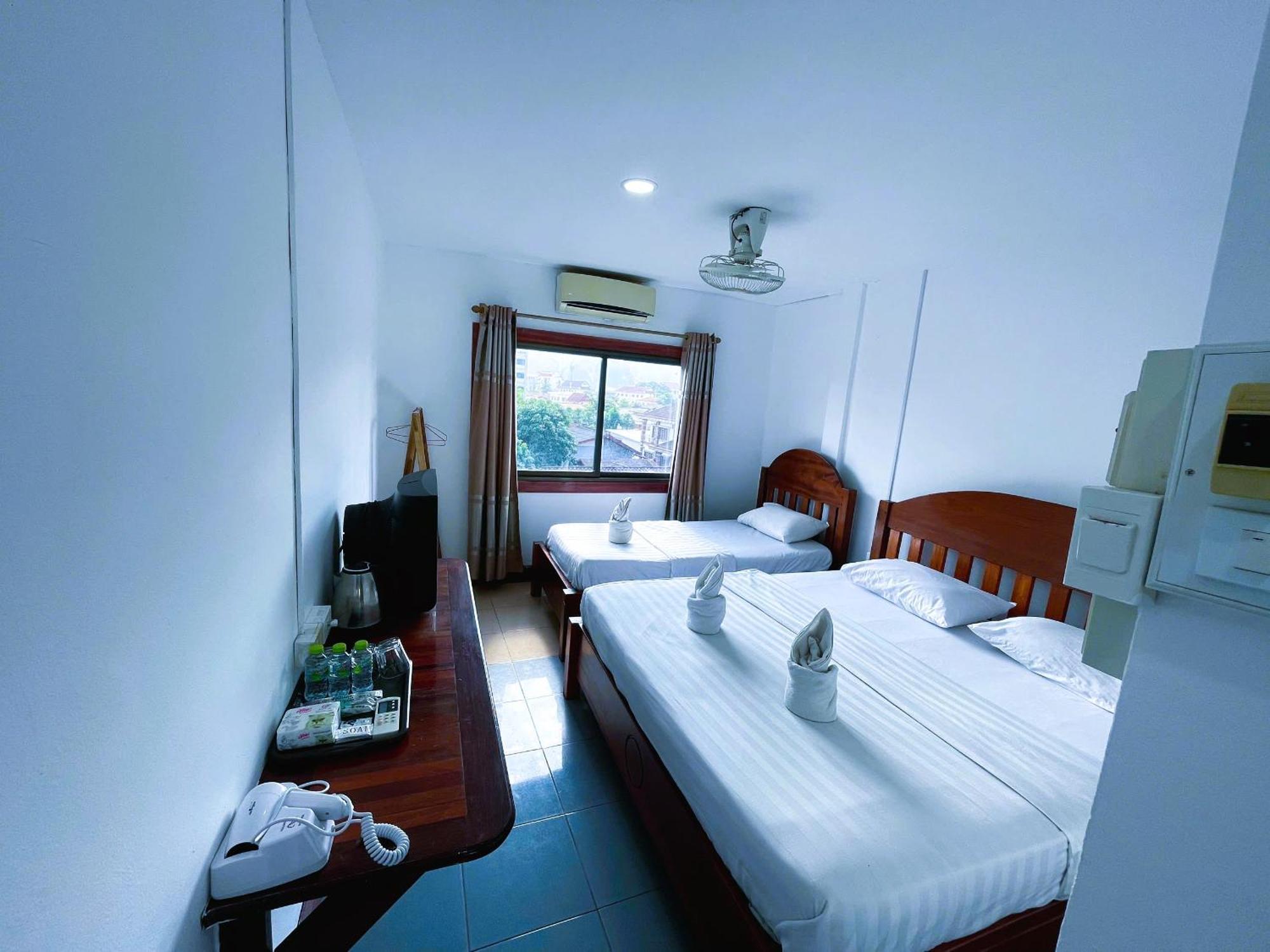 Walking Street Villa Vang Vieng Esterno foto